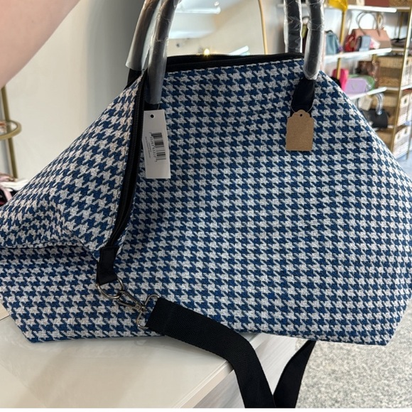 Lulu Dharma Traveler Weekender Tote Bag, Teal/Beige NWT Still in pkg - Picture 12 of 14